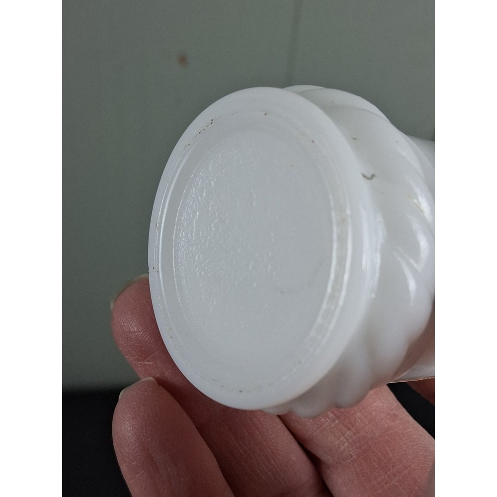Vintage White Milk Glass Spice Apothecary Jars 3 1/2" Colonial Style Lot of 7 - Picture 5 of 11